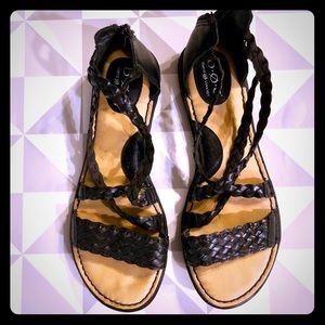 b.o.c black sandals